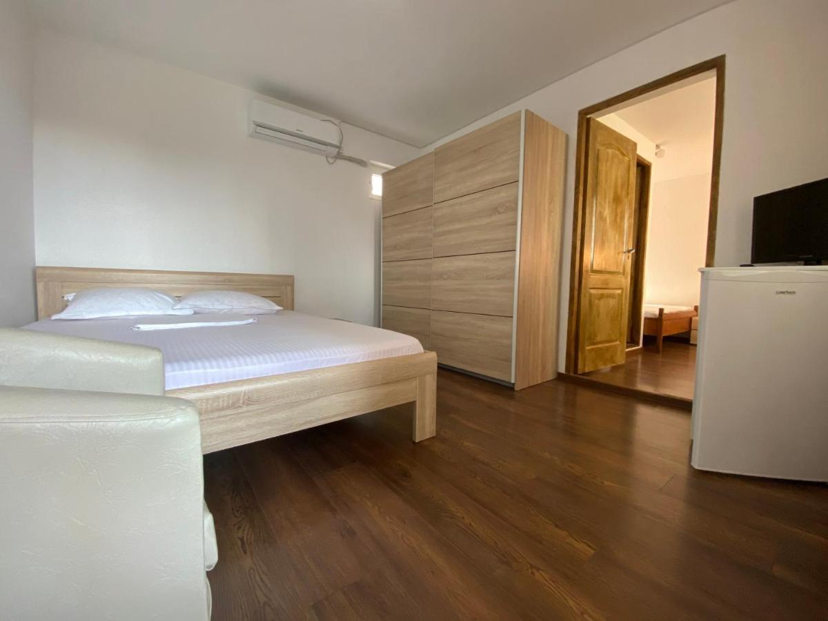 Casa Ciobi Hotel 2 ไม ภายนอก รูปภาพ